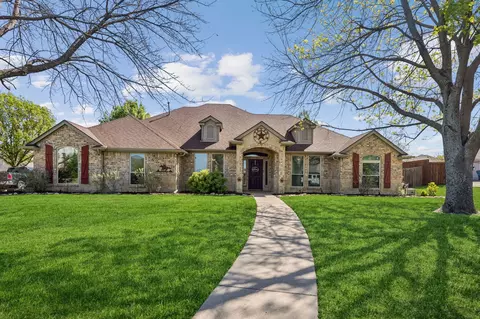 404 Birchwood Ln, Haslet, TX 76052
