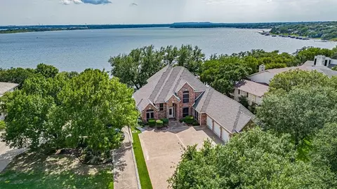 5202 Comanche Vista Trl, Granbury, TX 76049