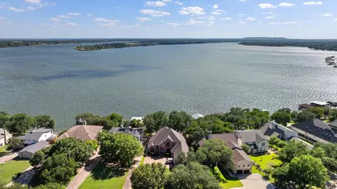 5202 Comanche Vista Trl, Granbury, TX 76049