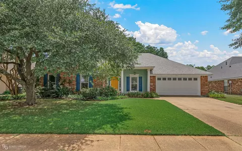 1706 Wales Ln, Bossier City, LA 71111