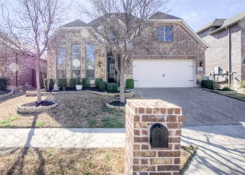 1018 Olivia Dr, Lewisville, TX 75067
