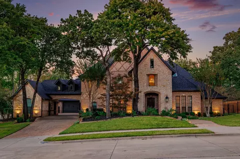 3212 Wild Oak Trl, Grapevine, TX 76051