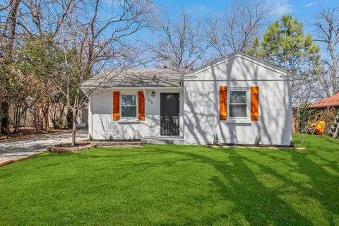 9112 Rowland Dr, White Settlement, TX 76108