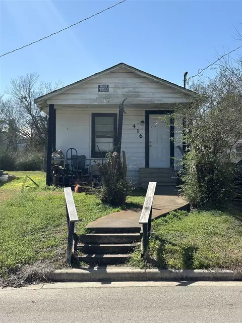 416 N 5th St, Corsicana, TX 75110