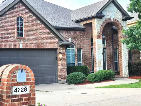 4728 Maple Hill Dr, Fort Worth, TX 76123