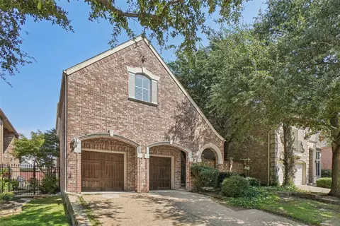 36 Clear Pond Dr, Frisco, TX 75034