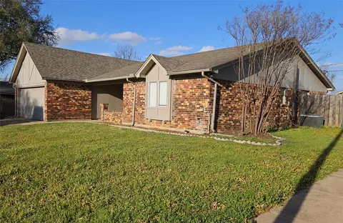 3211 Steeplechase Trl, Arlington, TX 76016