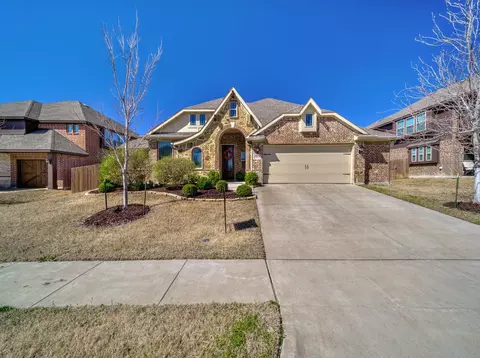 1917 Maplewood Dr, Glenn Heights, TX 75154