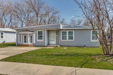5717 6th Ave, Fort Worth, TX 76134