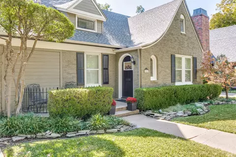 5542 Ridgedale Ave, Dallas, TX 75206