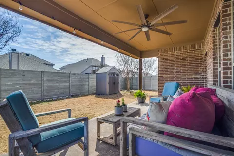 Exterior - 1512 Bunting Dr, Argyle, TX 76226 photo 4 of 6