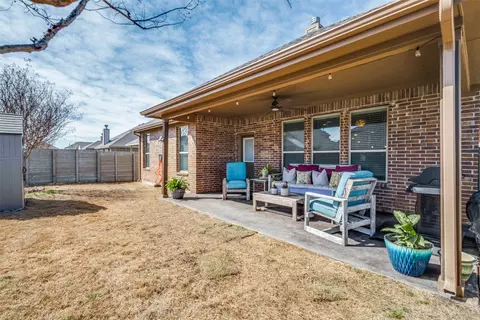 Exterior - 1512 Bunting Dr, Argyle, TX 76226 photo 5 of 6