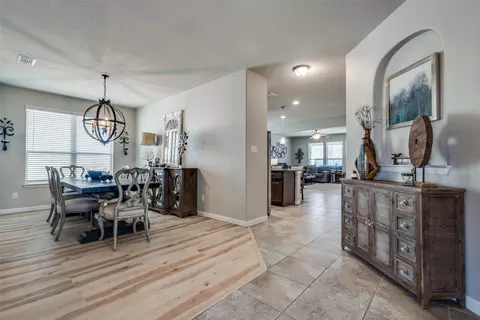 Entry Way - 1512 Bunting Dr, Argyle, TX 76226 photo 2 of 2