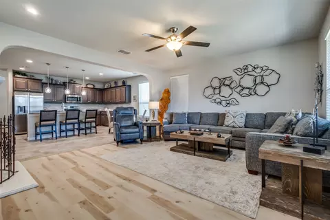 Living - 1512 Bunting Dr, Argyle, TX 76226 photo 2 of 3