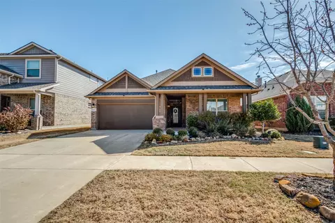 Exterior - 1512 Bunting Dr, Argyle, TX 76226 photo 2 of 6