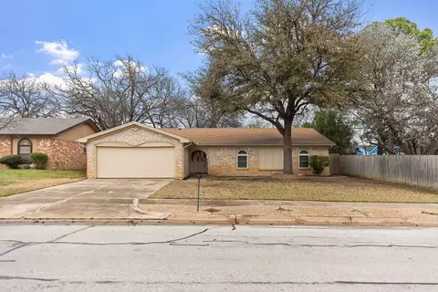709 Spring Lake Dr, Bedford, TX 76021