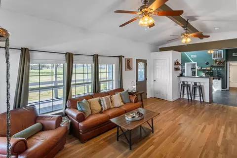 291 Private Road 7416, Wills Point, TX 75169