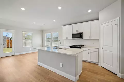 6641 Stone Elm Ln, Fort Worth, TX 76036