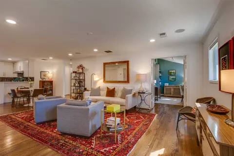 3975 Highgrove Dr, Dallas, TX 75220