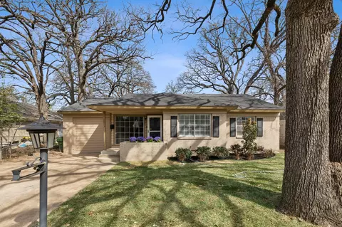1013 W Inwood Dr, Arlington, TX 76013