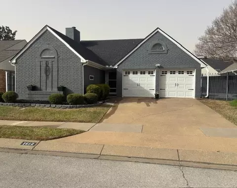 1612 Autumn Chase Sq, Bedford, TX 76022