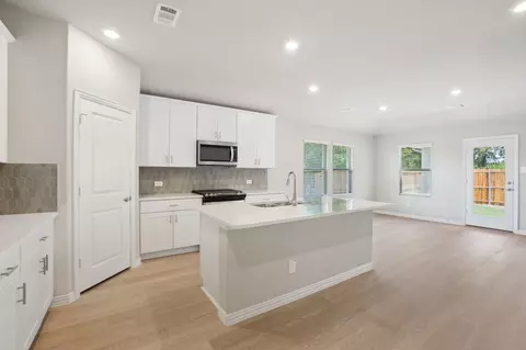 6668 Stone Elm Ln, Fort Worth, TX 76036