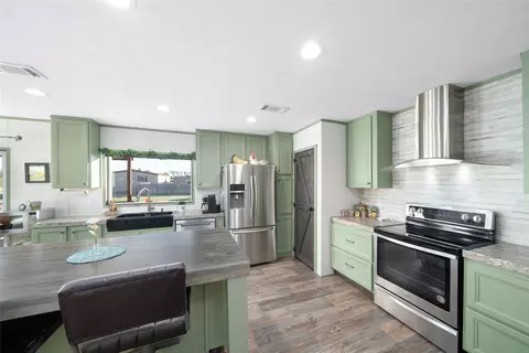 26 Oak Hollow Ln, Sherman, TX 75092