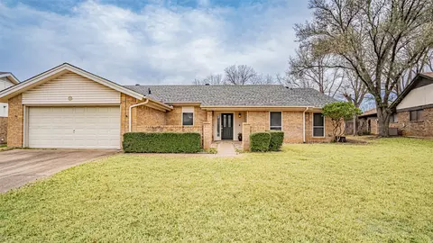 1109 Cypress Pt, Mansfield, TX 76063
