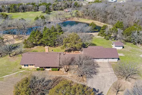 2811 Clearview Dr, Midlothian, TX 76065
