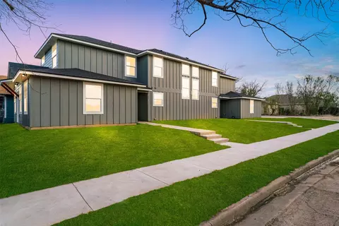 1801 S 19th St, Waco, TX 76706