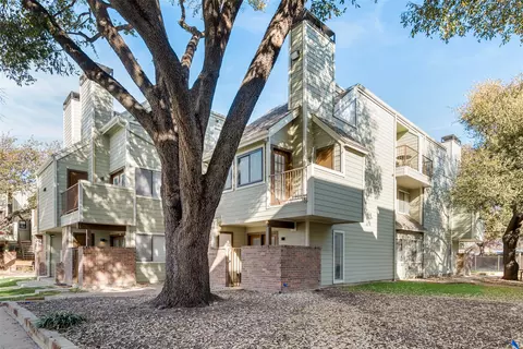 3109 Sondra Dr #208, Fort Worth, TX 76107