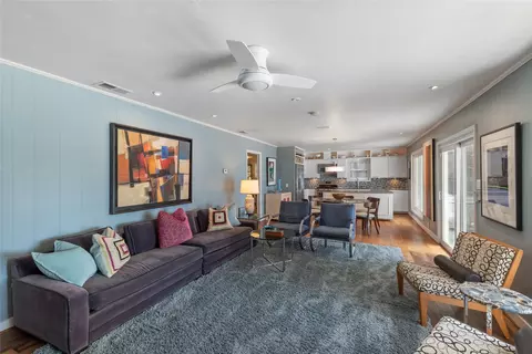 Living - 421 Bevo Trl, Tool, TX 75143 photo 3 of 3