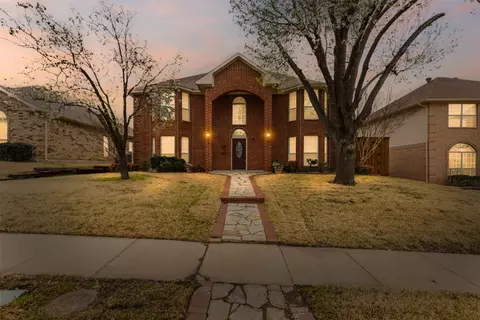 2720 Carmel Dr, Carrollton, TX 75006