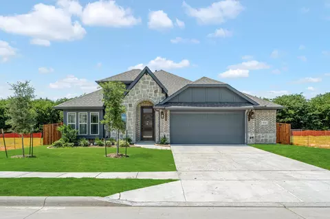 404 Chestnut Ln, Glenn Heights, TX 75154