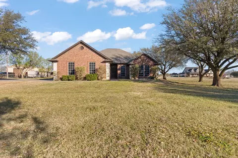 3578 Woodard Ave, Cleburne, TX 76033
