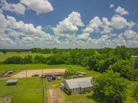 2516 County Road 1301, Rusk, TX 75785