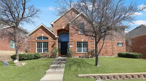 8920 Woodway Dr, Irving, TX 75063