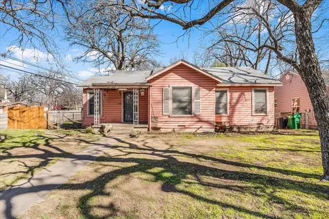 3901 Earl St, Haltom City, TX 76111