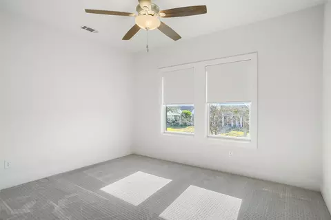 613 E Wall St, Grapevine, TX 76051 photo 25