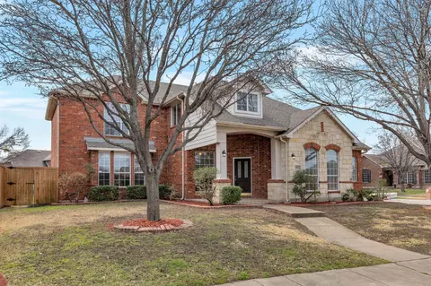 8102 Freeman Dr, Rowlett, TX 75089