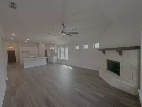 608 Kyle Dr, Tioga, TX 76271