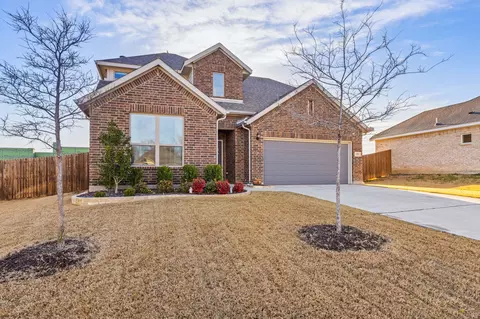 320 Ridge Dr, Justin, TX 76247