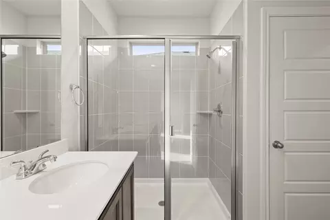 Bath - 1818 Iris Rd, Melissa, TX 75454 photo 3 of 4