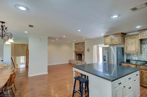 Kitchen - 441 Burney St, Coushatta, LA 71019 photo 3 of 3