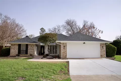 3808 Shadycreek Dr, Garland, TX 75042