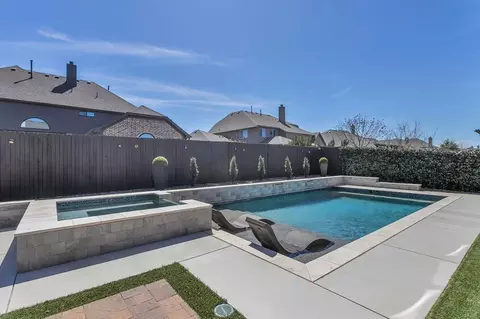 2260 Hideaway Pointe Dr, Little Elm, TX 75068