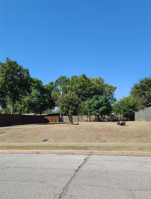 2615 Roger Williams Dr, Irving, TX 75061