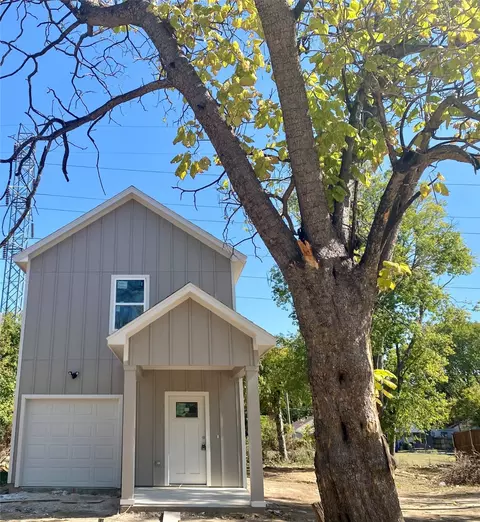 424 N Moore St, Dallas, TX 75203