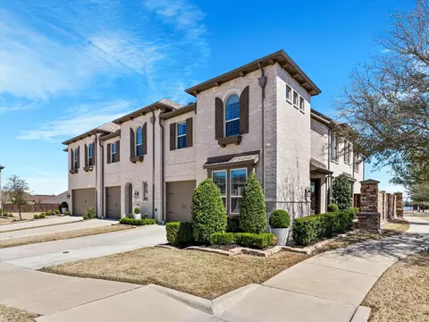1102 Queensdown Way, Forney, TX 75126 photo 2