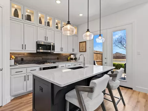 1102 Queensdown Way, Forney, TX 75126